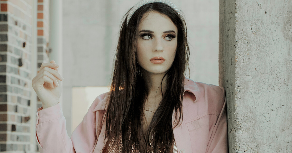 The Ultimate Guide to Wearing Pink: Outfit Ideas for Cute and Hot Pink ...